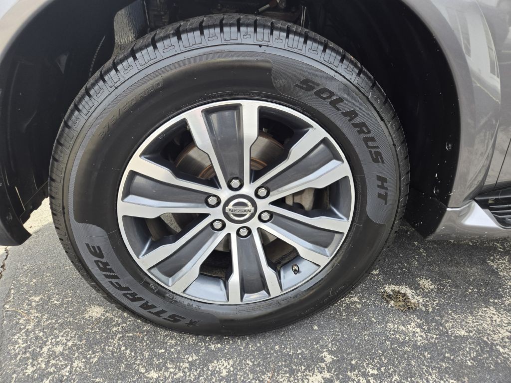 2019 Nissan Armada Image 32