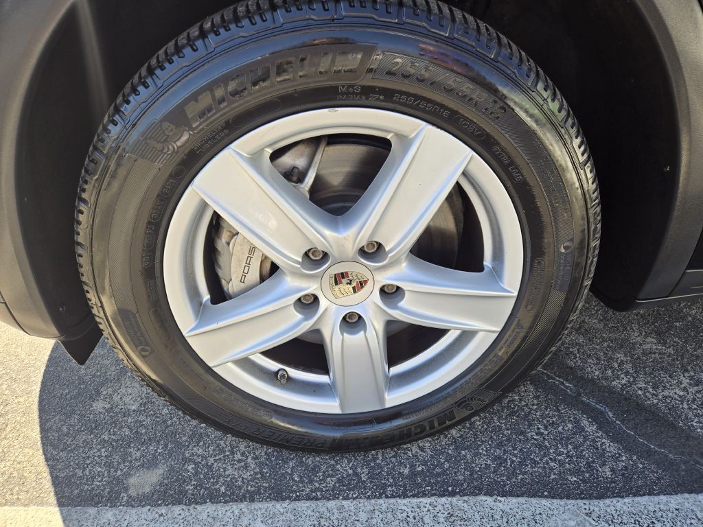 2012 Porsche Cayenne Image 27