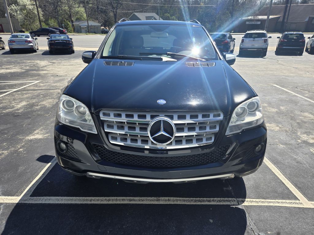 2009 Mercedes-Benz M-Class Image 2