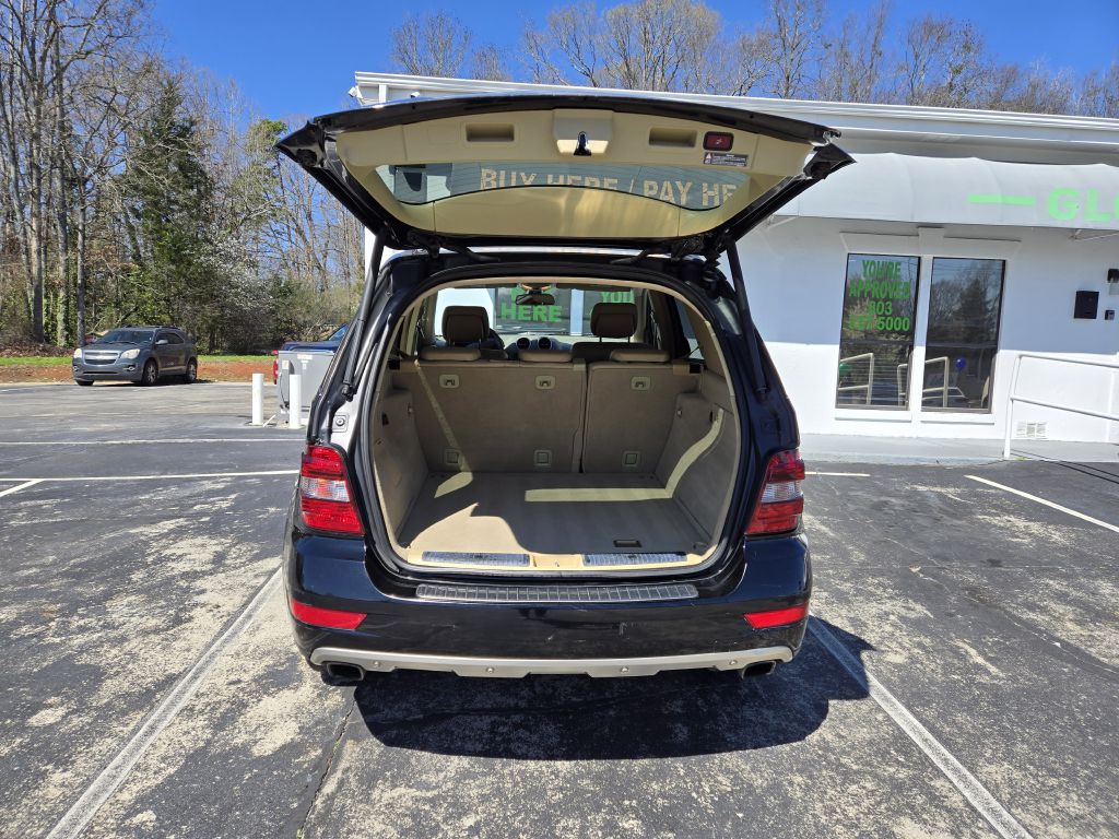 2009 Mercedes-Benz M-Class Image 8