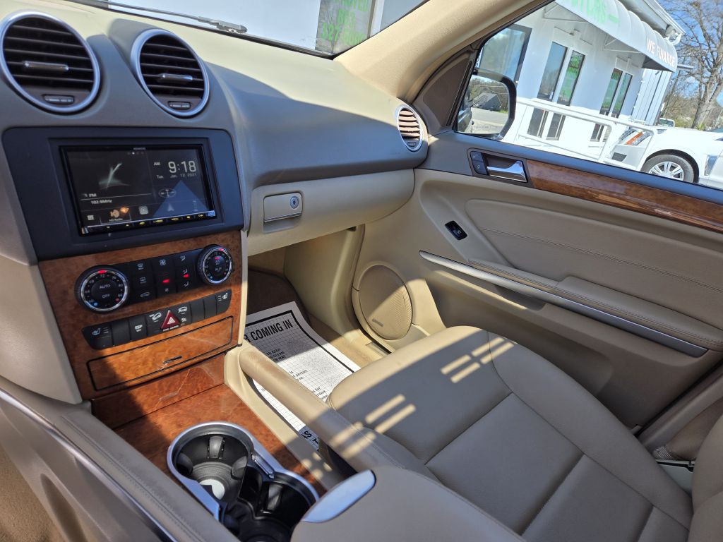 2009 Mercedes-Benz M-Class Image 18