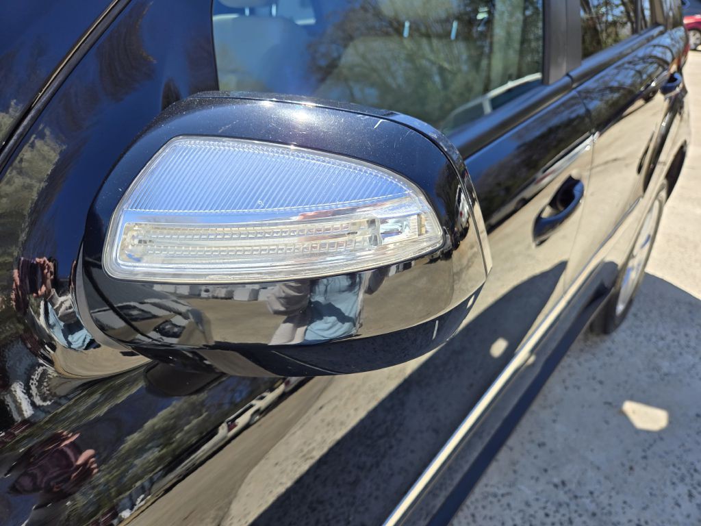 2009 Mercedes-Benz M-Class Image 21