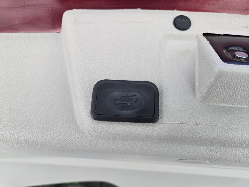 2017 Buick Enclave Image 9