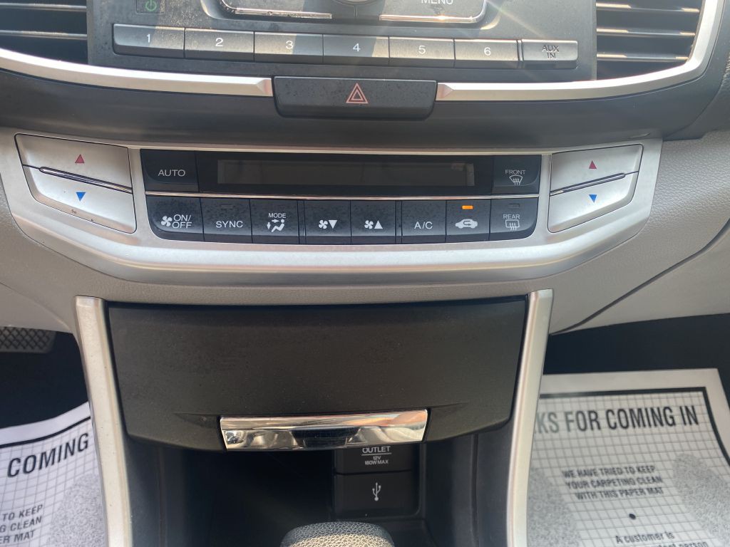 2014 Honda Accord Image 17