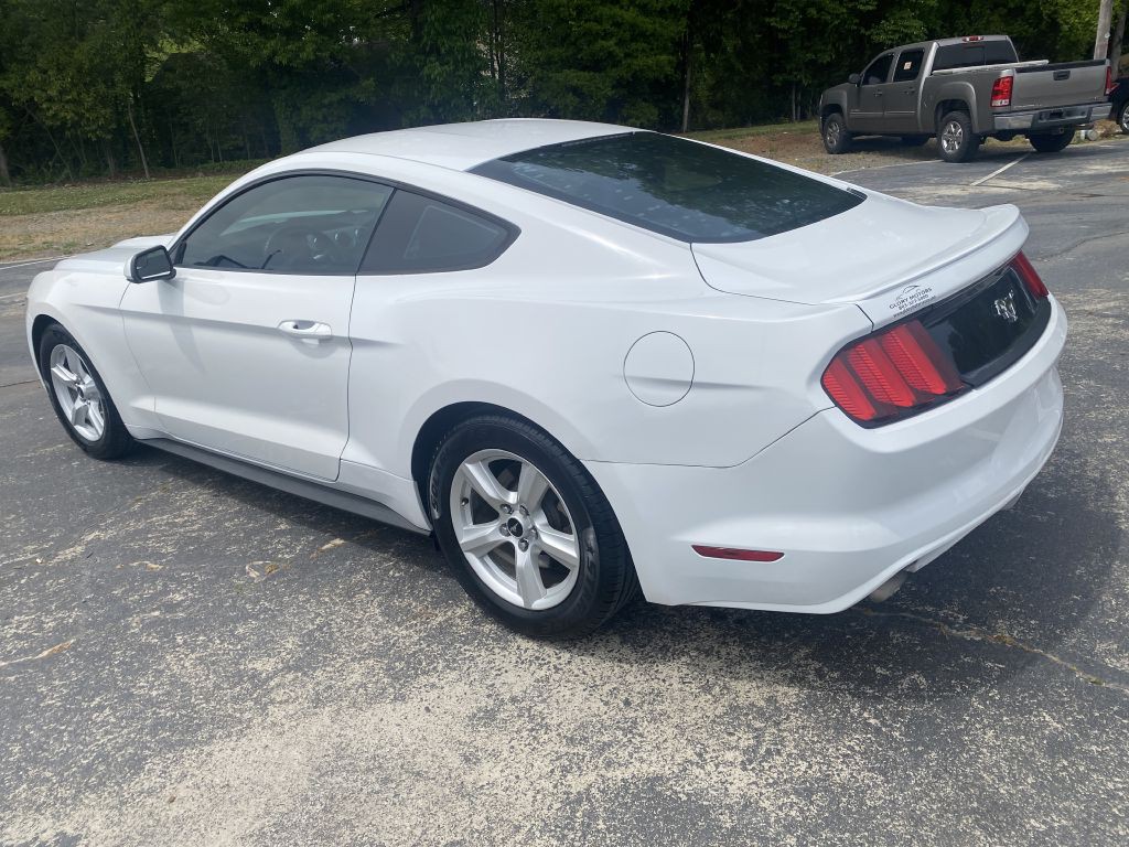 2015 Ford Mustang Image 4