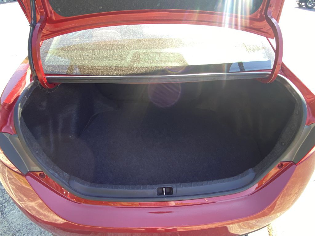 2019 Toyota Corolla Image 21