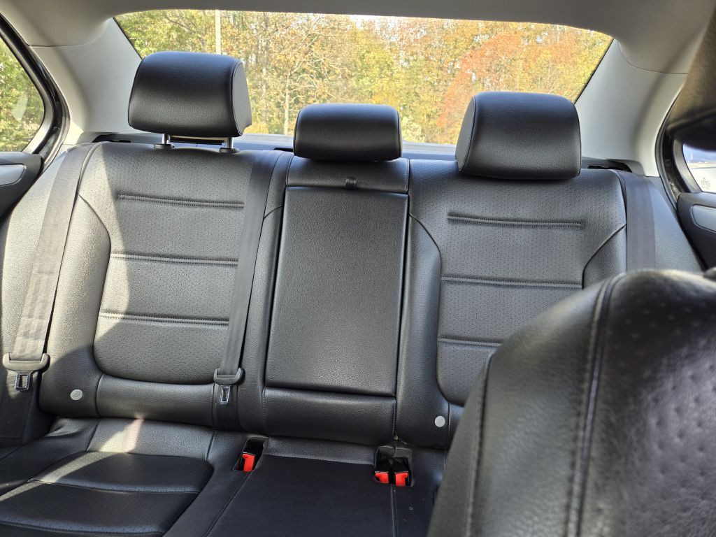 2014 Volkswagen Jetta Image 15