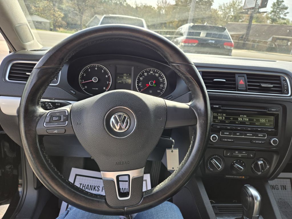 2014 Volkswagen Jetta Image 16