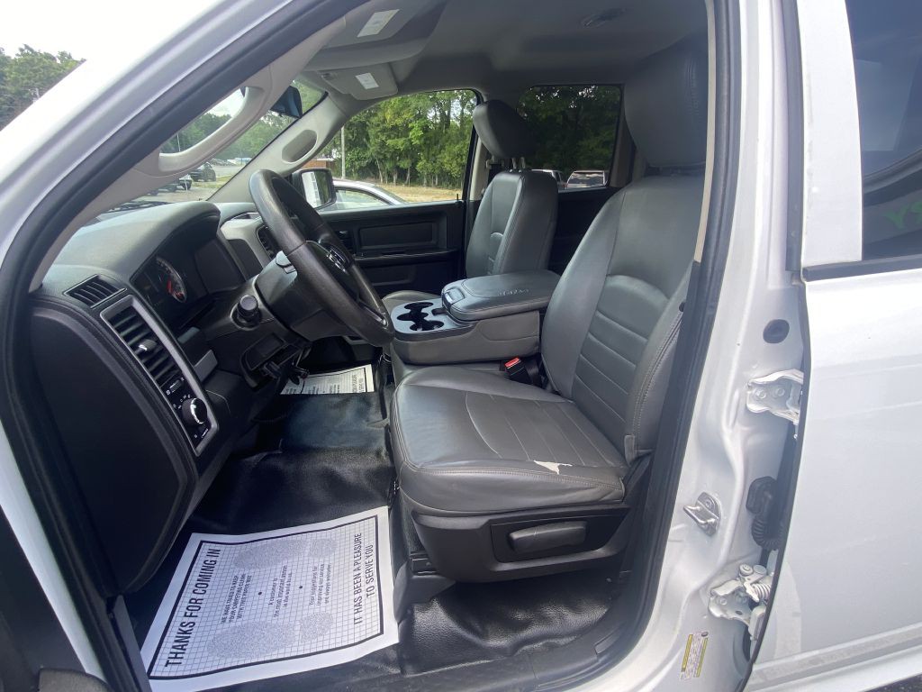 2017 RAM 1500 Image 9