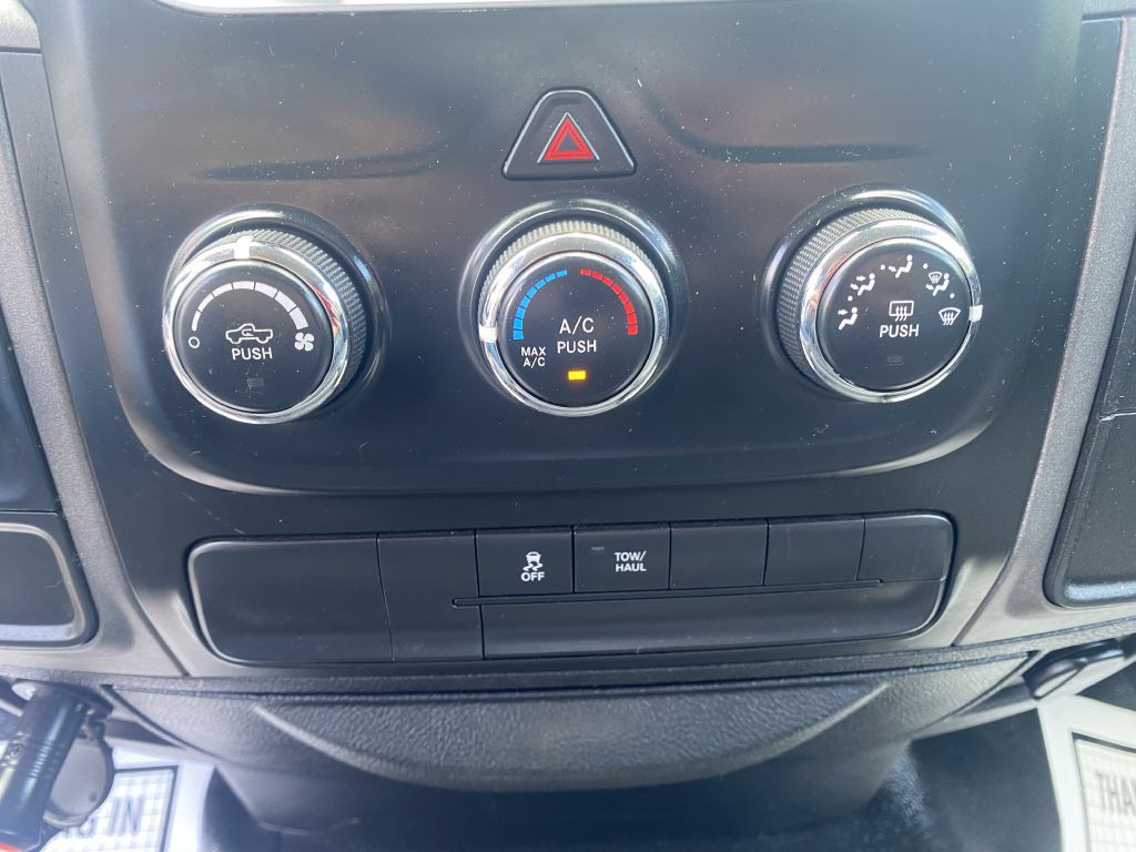 2017 RAM 1500 Image 16