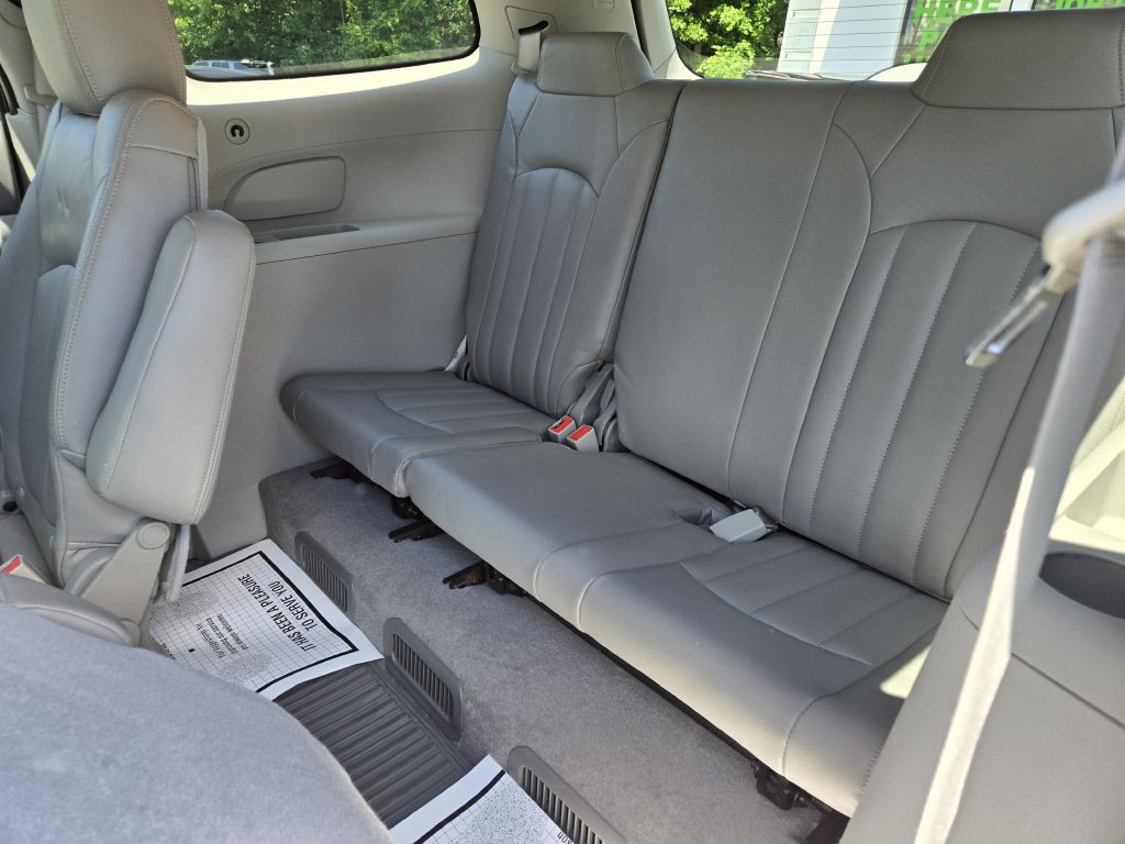 2015 Buick Enclave Image 13