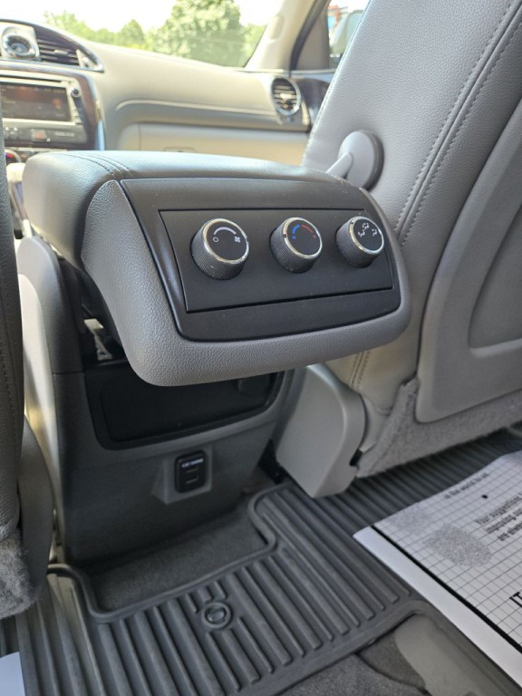 2015 Buick Enclave Image 14