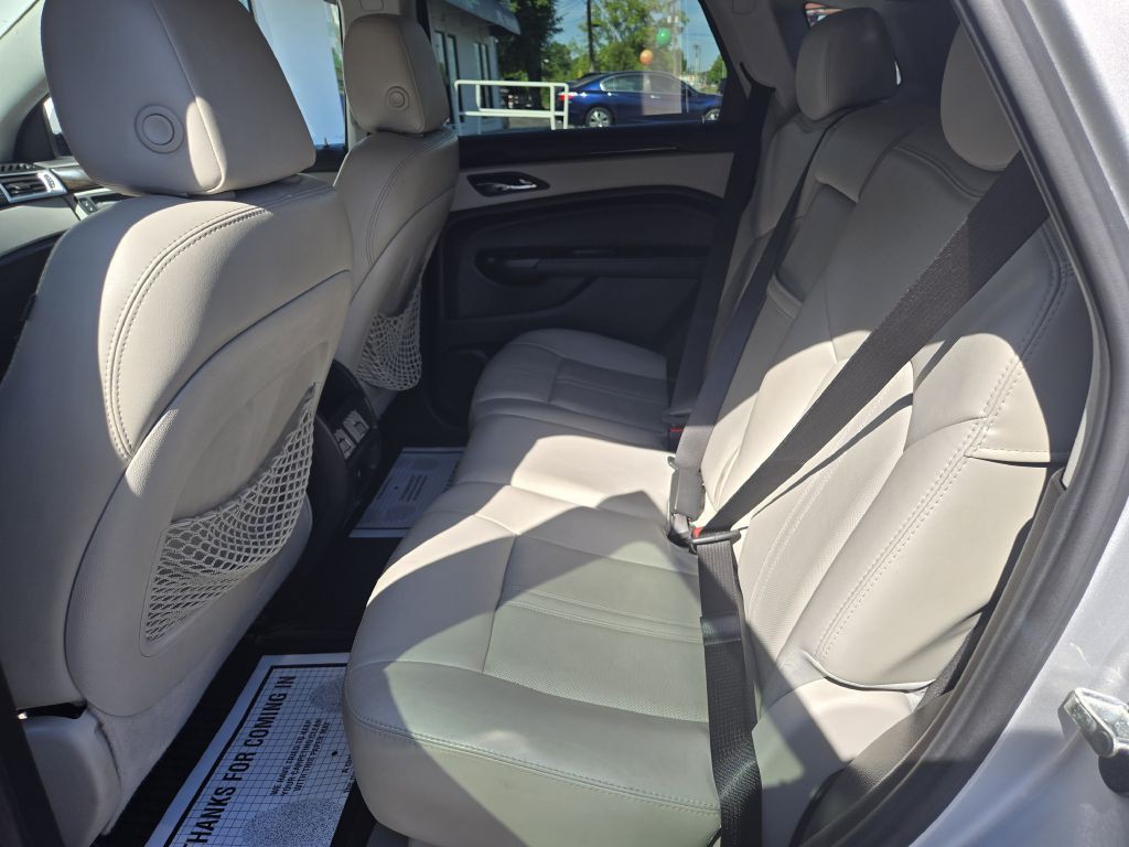 2016 Cadillac SRX Image 12