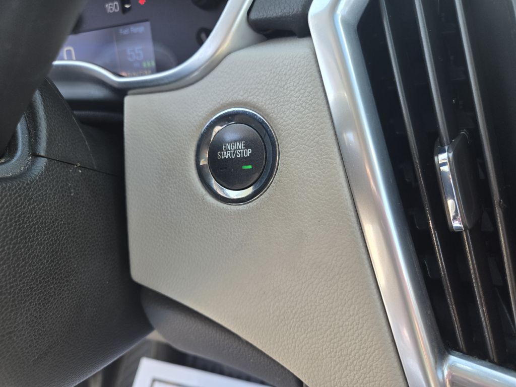 2016 Cadillac SRX Image 17