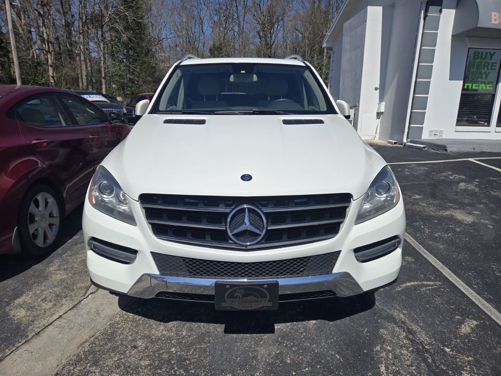 2012 Mercedes-Benz M-Class Image 2