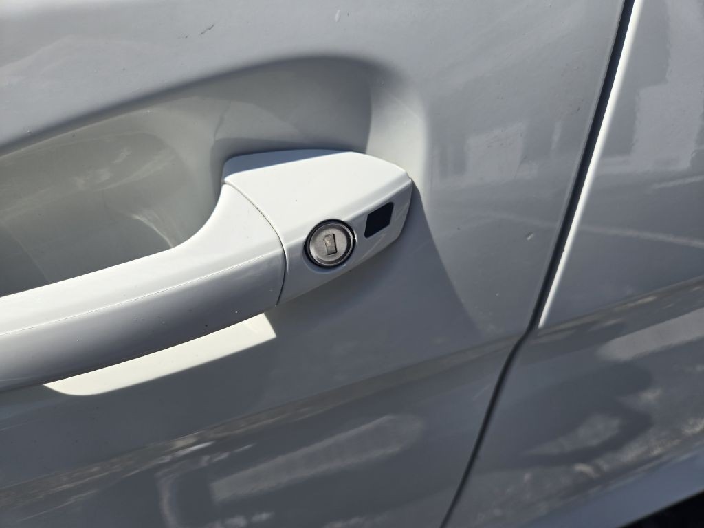 2012 Mercedes-Benz M-Class Image 12