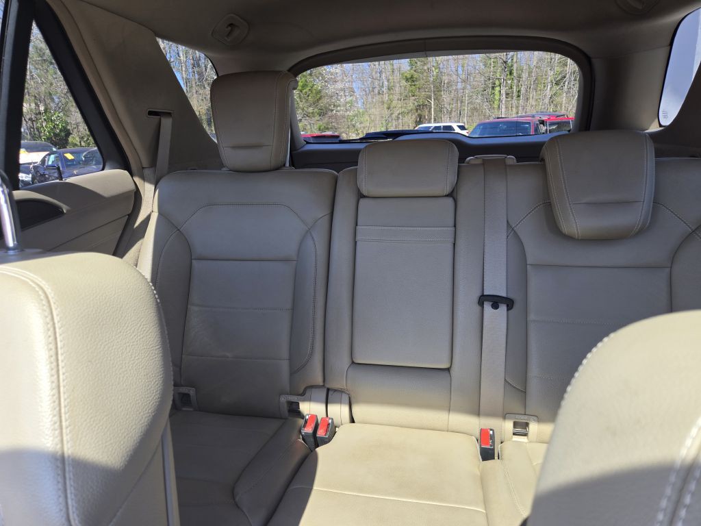2012 Mercedes-Benz M-Class Image 18