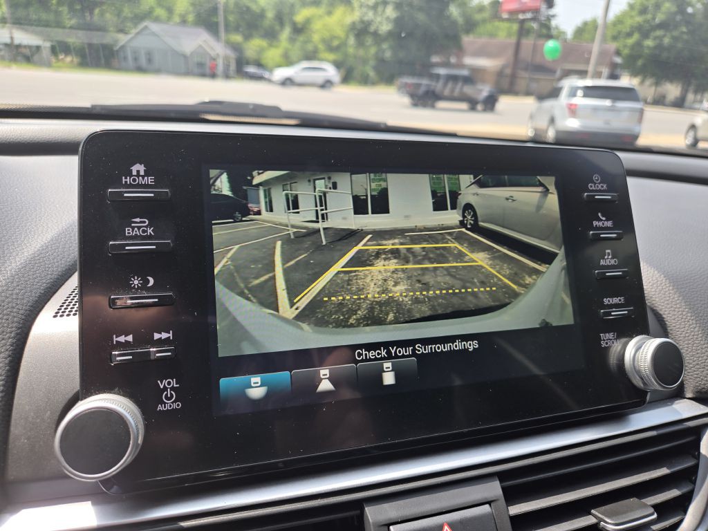 2018 Honda Accord Image 14