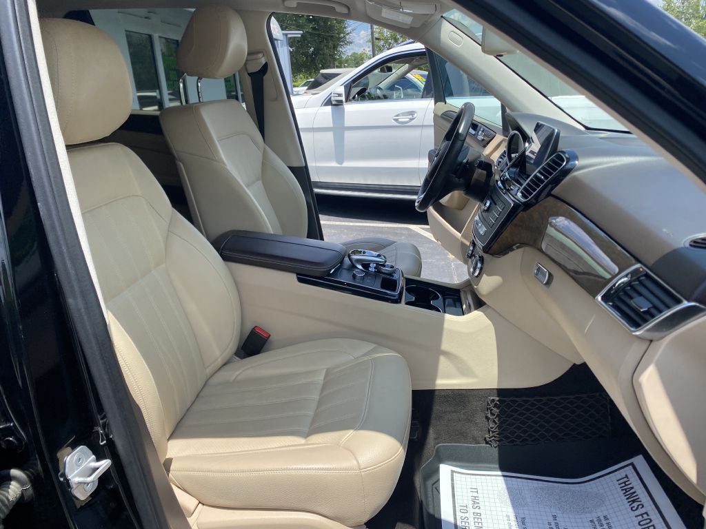 2016 Mercedes-Benz GLE-Class Image 9