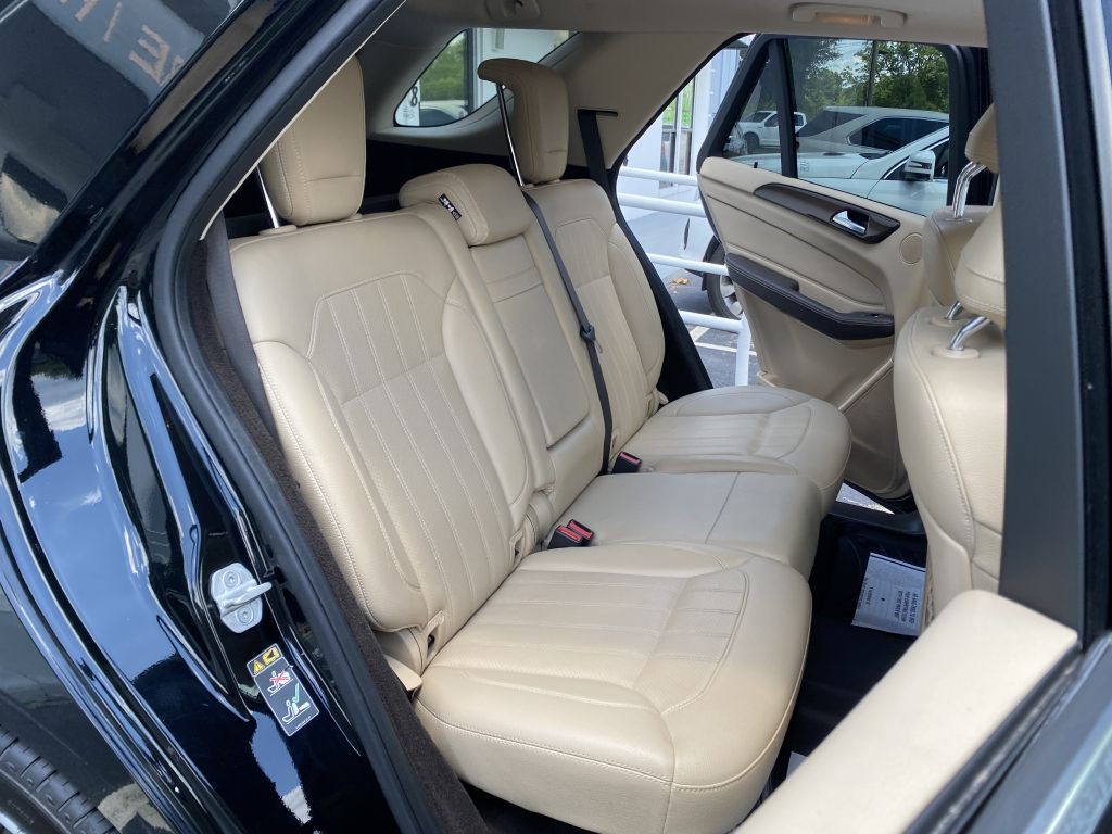 2016 Mercedes-Benz GLE-Class Image 29