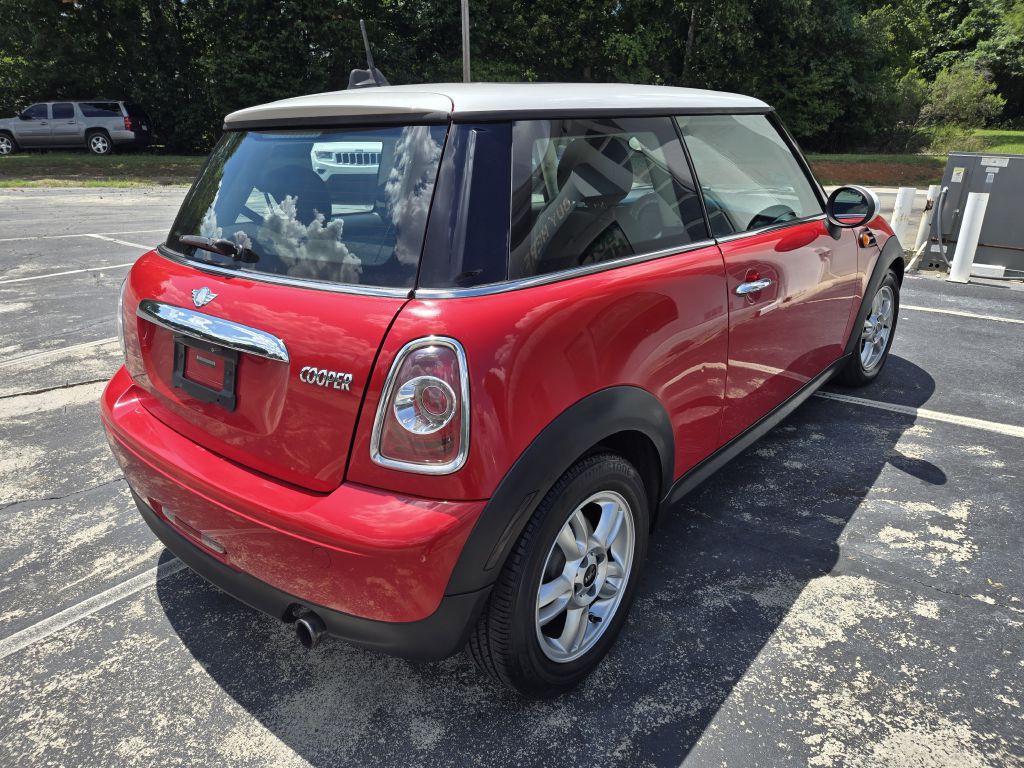 2013 MINI Cooper Image 5
