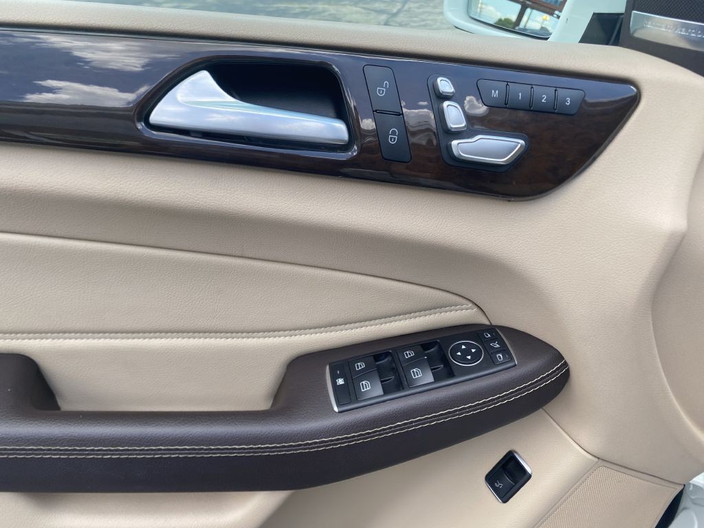 2017 Mercedes-Benz GLS-Class Image 10