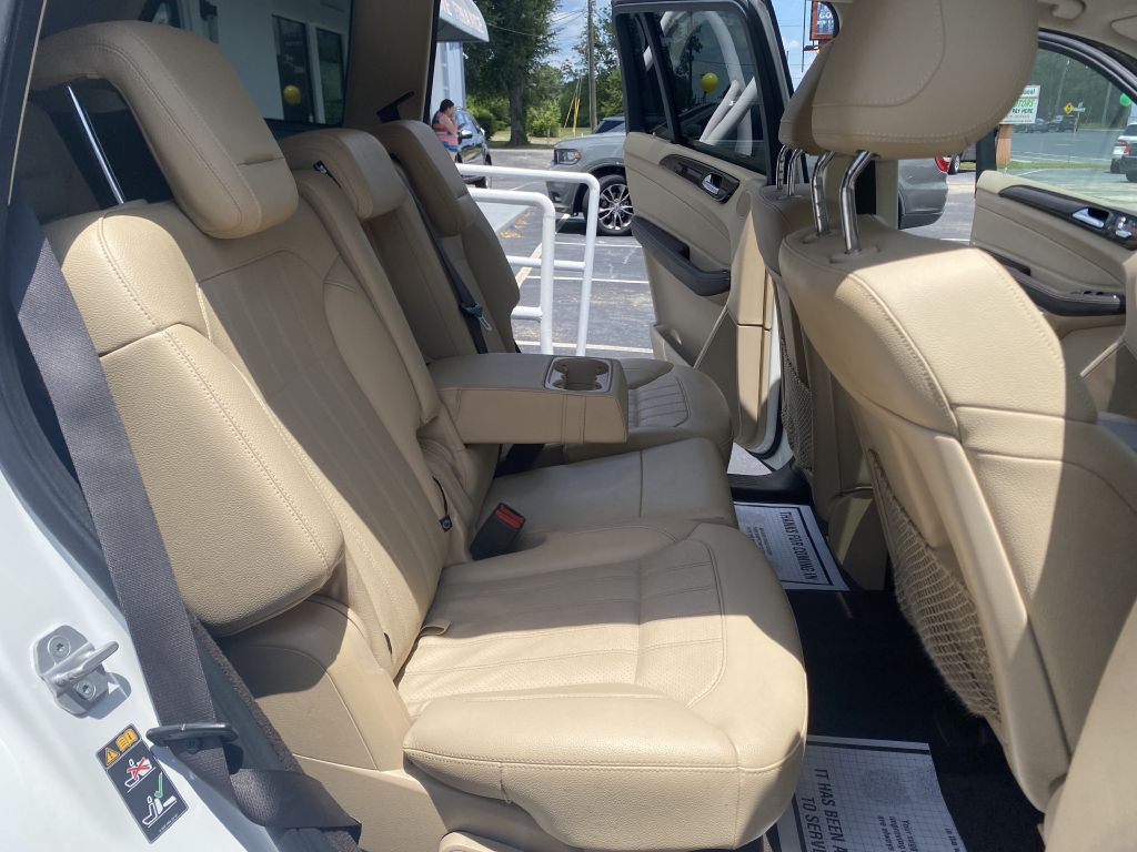 2017 Mercedes-Benz GLS-Class Image 30