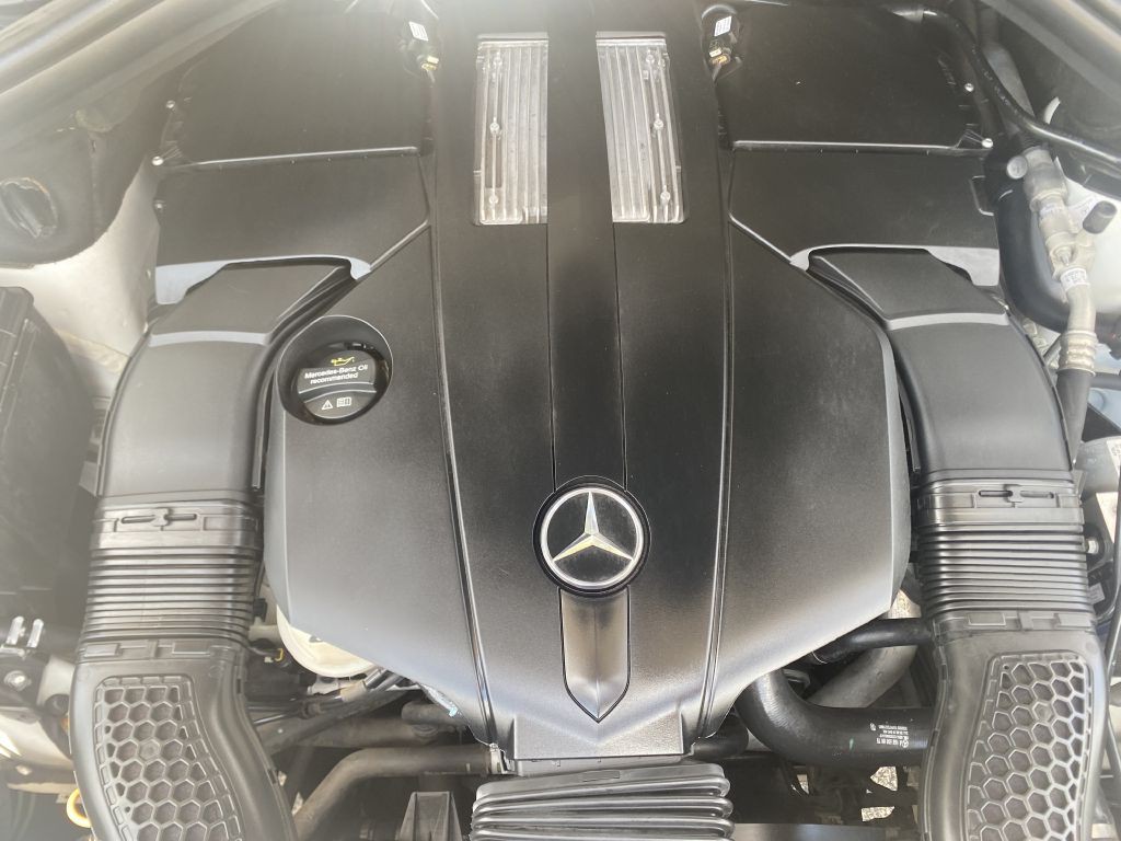 2017 Mercedes-Benz GLS-Class Image 38