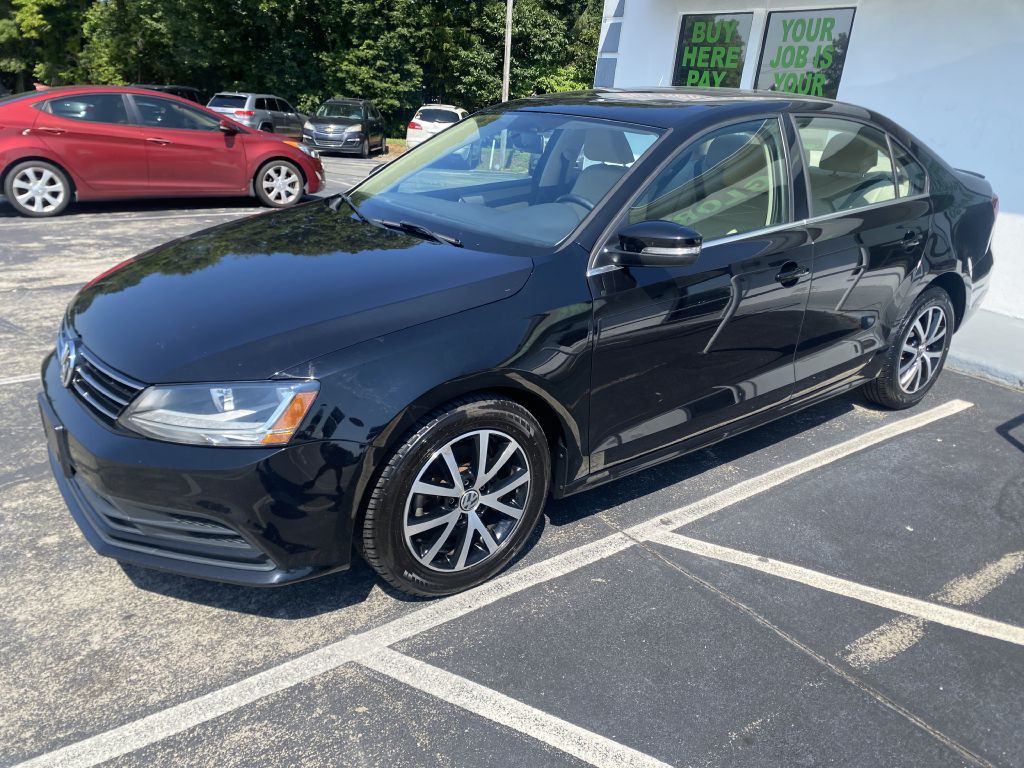 2017 Volkswagen Jetta Image 2