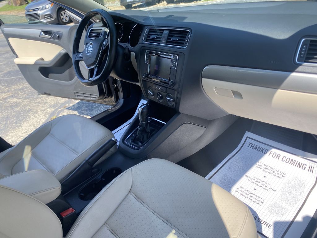 2017 Volkswagen Jetta Image 8