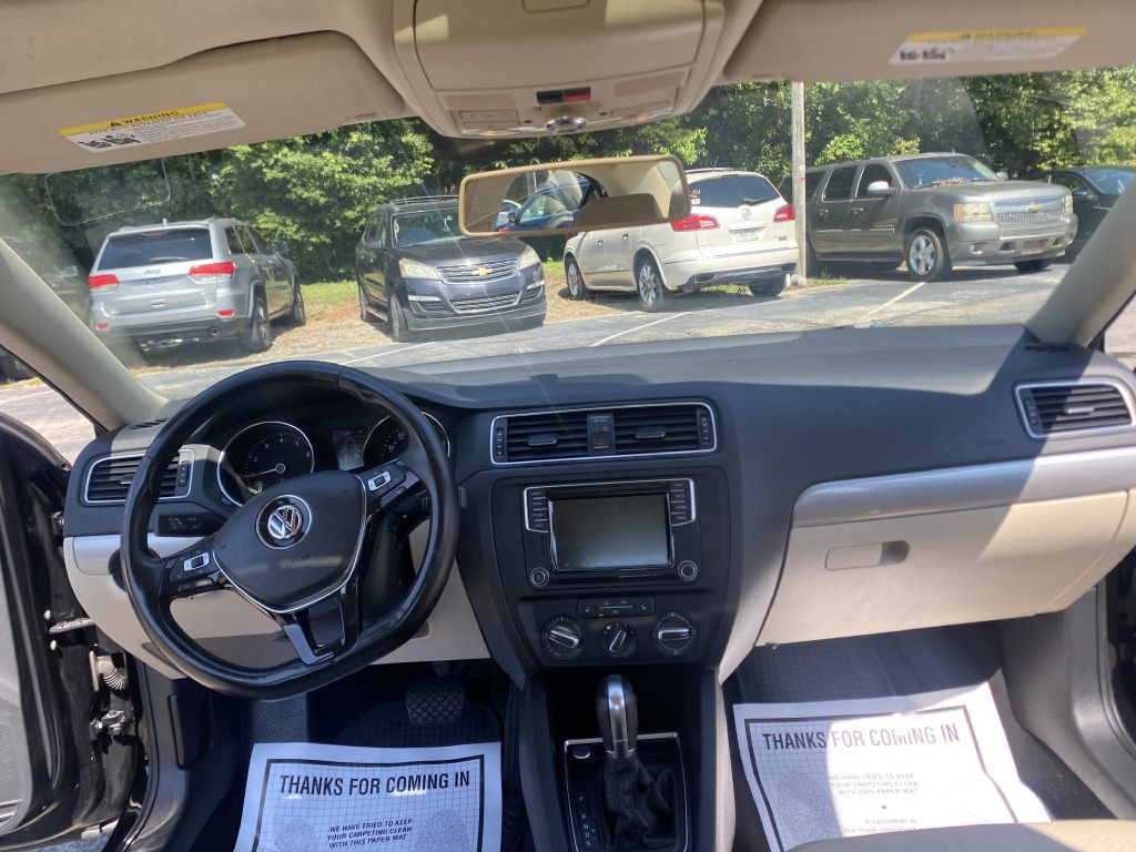 2017 Volkswagen Jetta Image 9