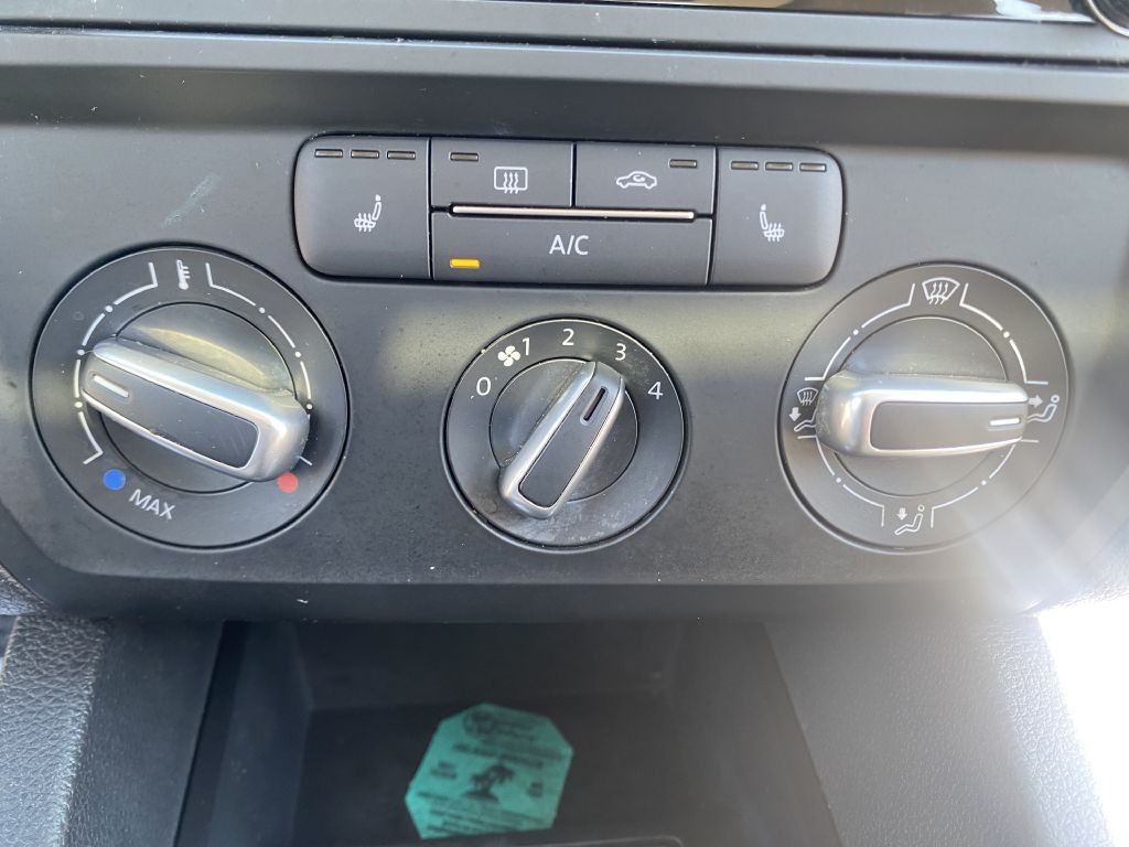 2017 Volkswagen Jetta Image 21
