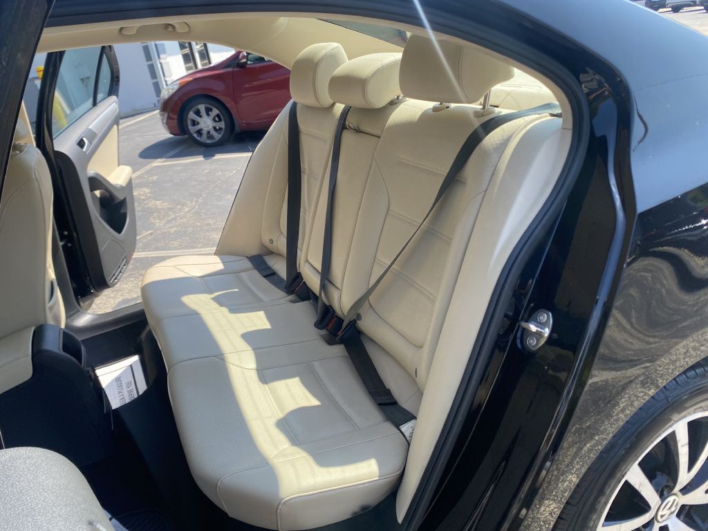 2017 Volkswagen Jetta Image 26