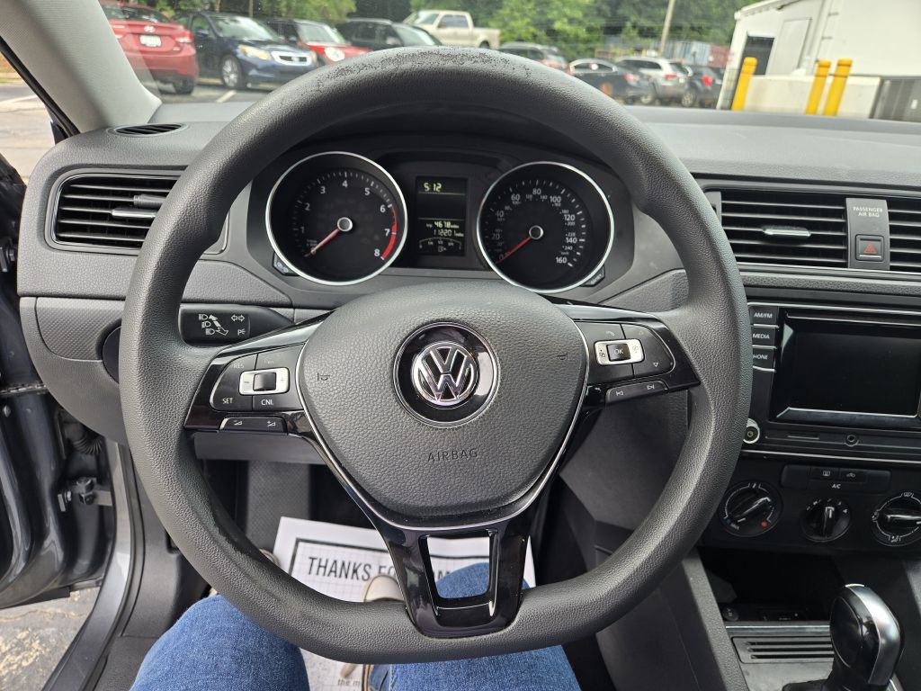 2016 Volkswagen Jetta Image 10