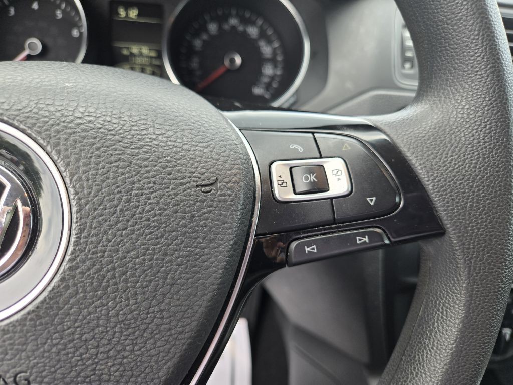2016 Volkswagen Jetta Image 11