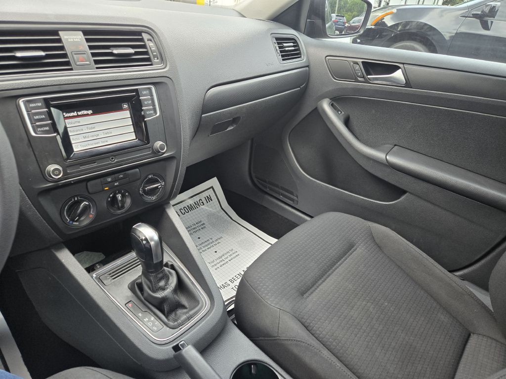 2016 Volkswagen Jetta Image 15