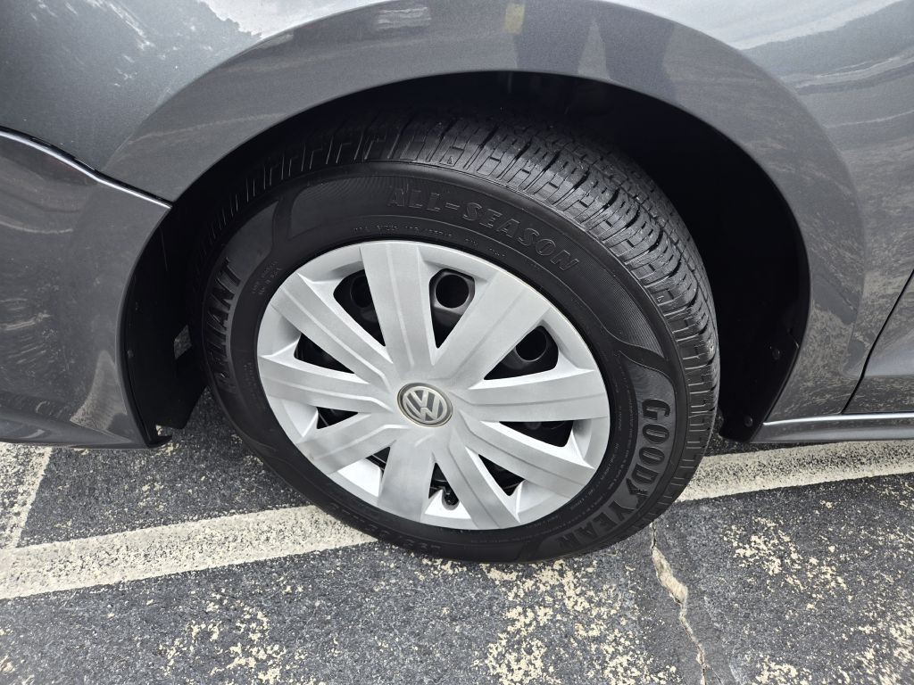 2016 Volkswagen Jetta Image 17