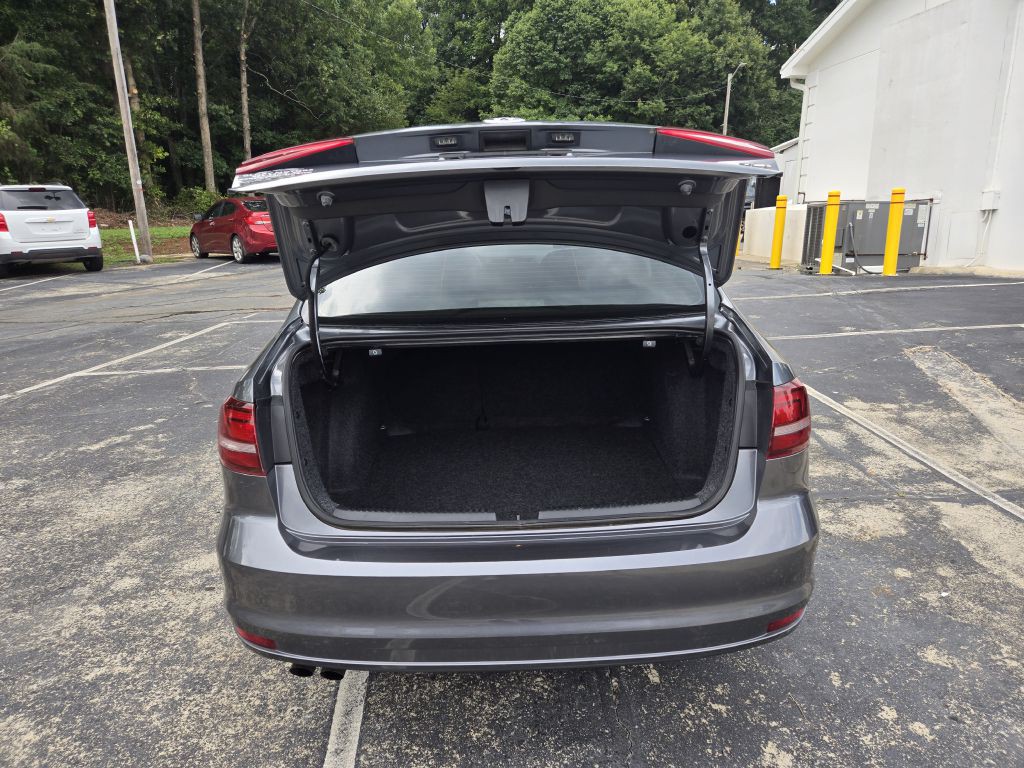 2016 Volkswagen Jetta Image 18