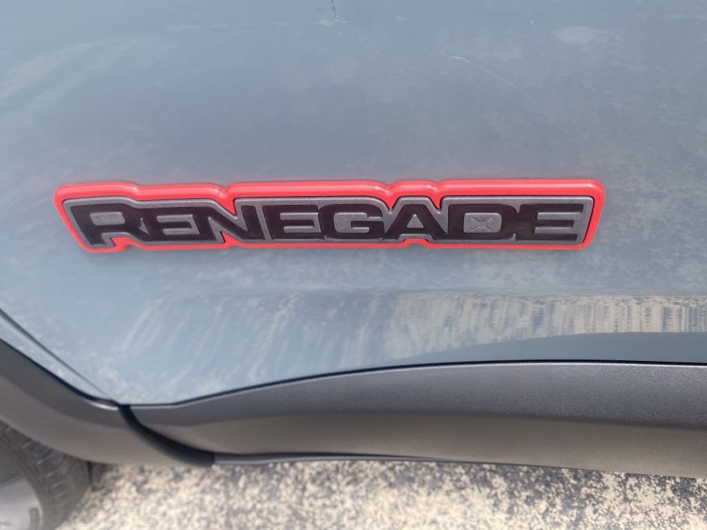 2016 Jeep Renegade Image 3