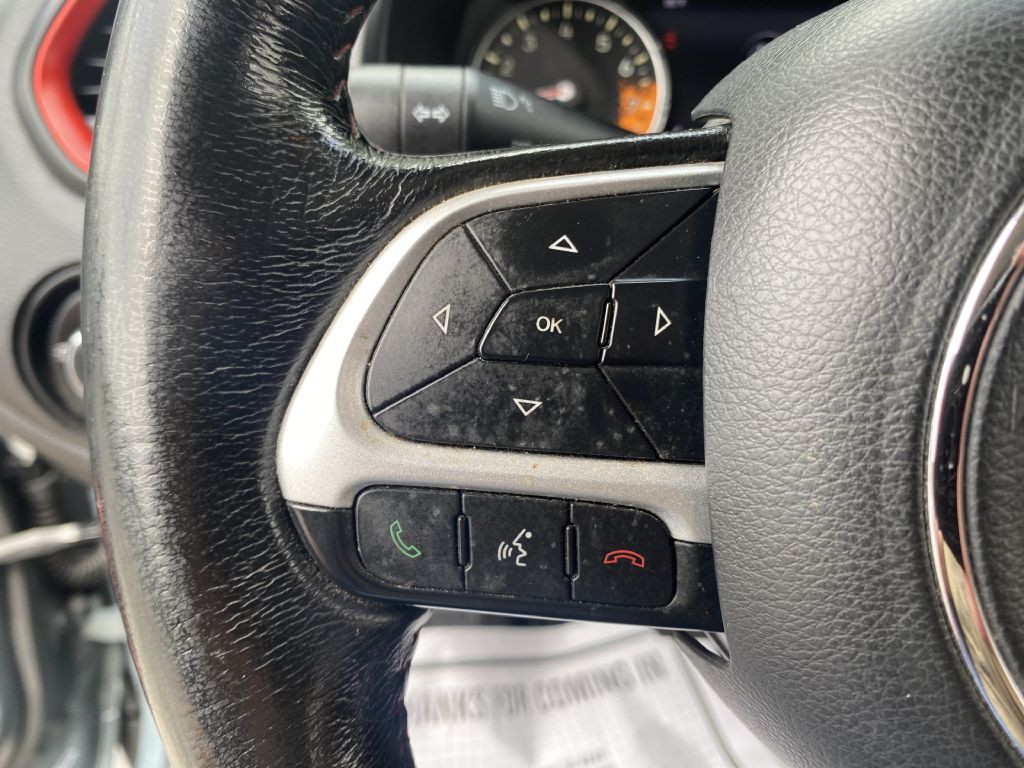 2016 Jeep Renegade Image 14