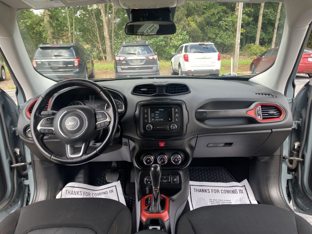 2016 Jeep Renegade Image 25