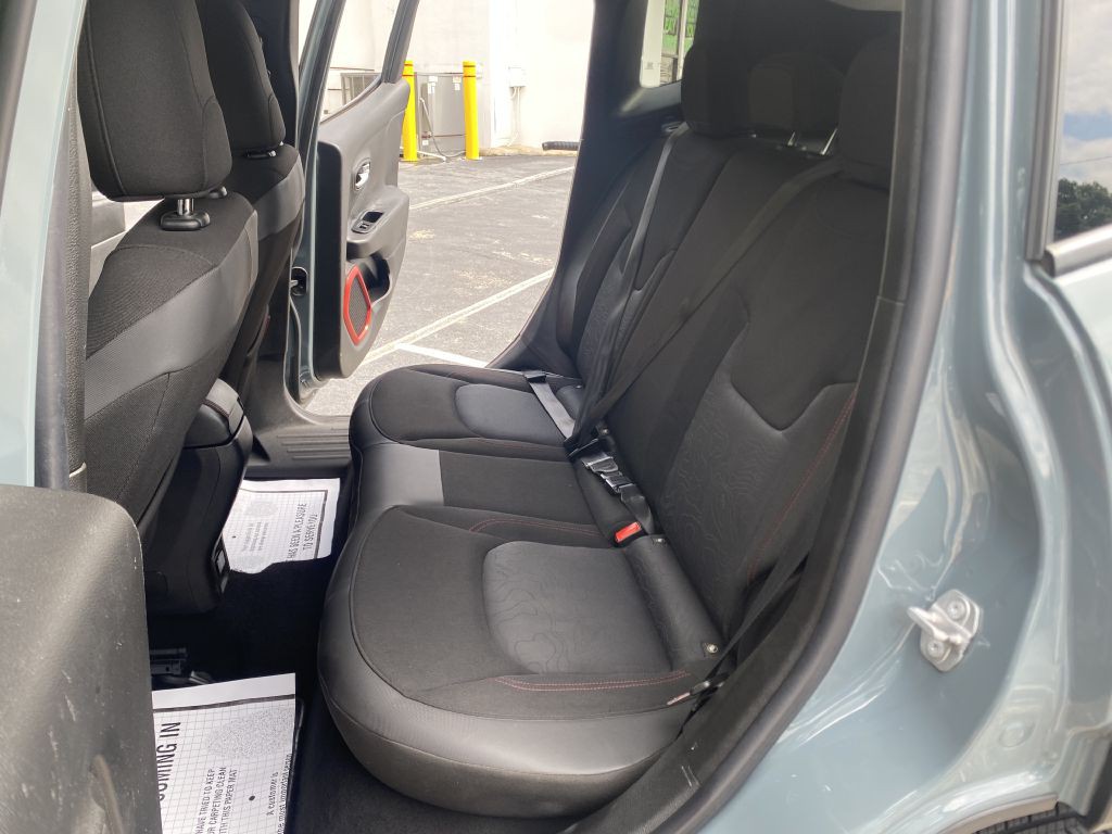 2016 Jeep Renegade Image 27