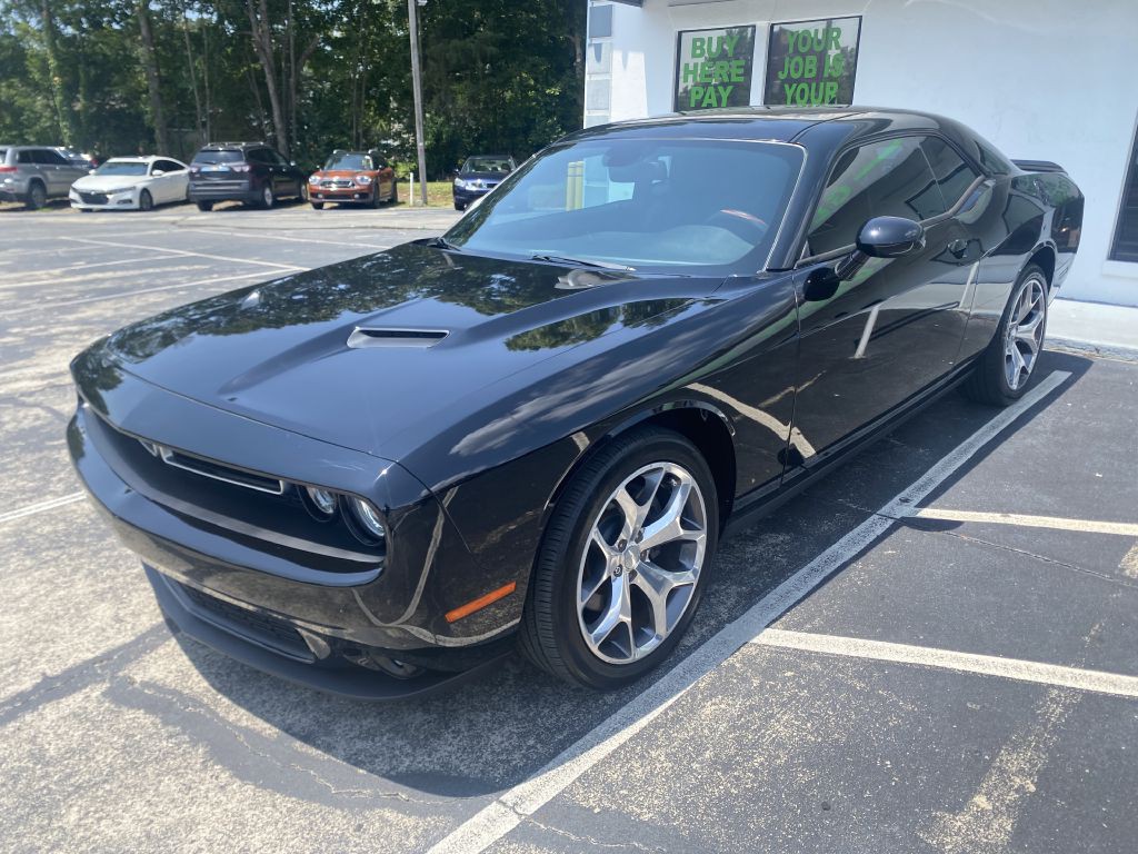 2016 Dodge Challenger Image 2