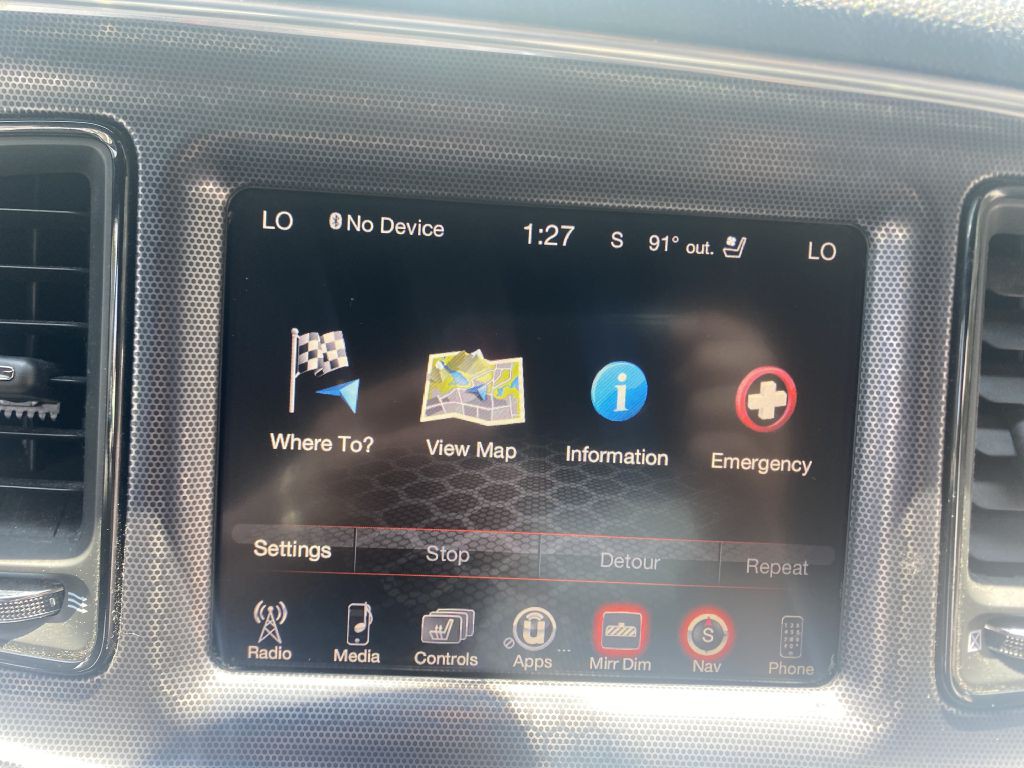 2016 Dodge Challenger Image 20