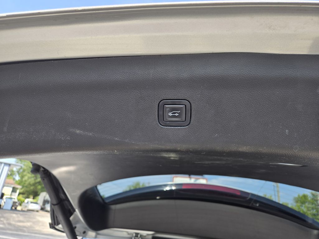 2019 Buick Enclave Image 9