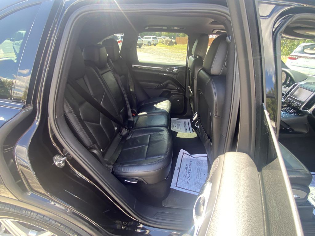 2012 Porsche Cayenne Image 17