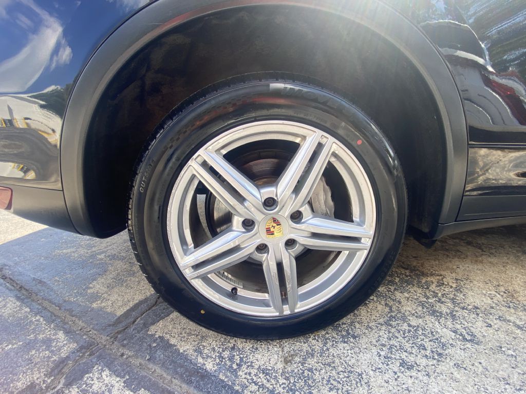 2012 Porsche Cayenne Image 23