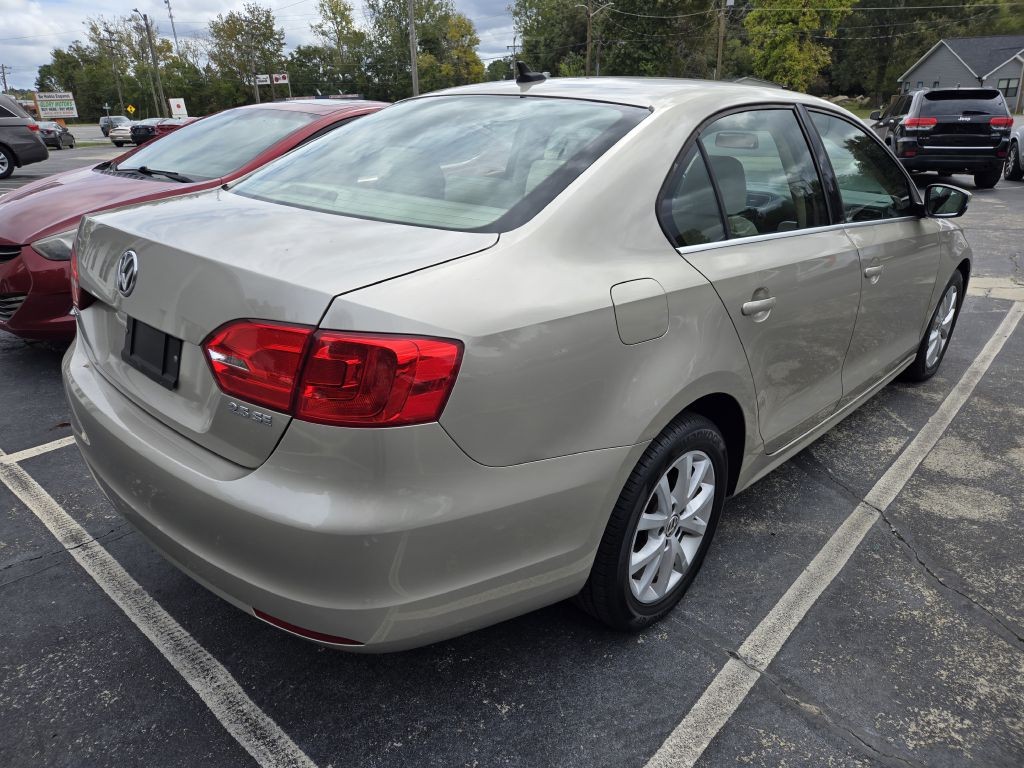 2013 Volkswagen Jetta Image 5