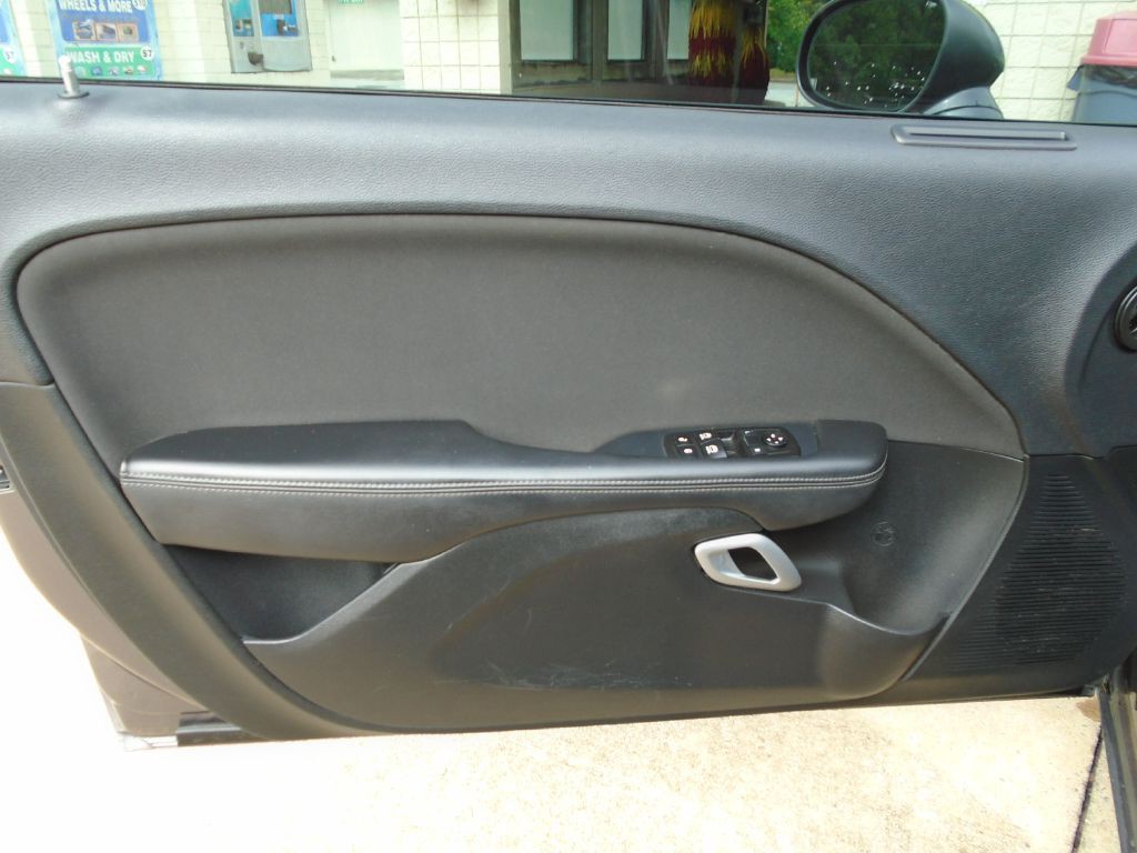 2016 Dodge Challenger Image 7