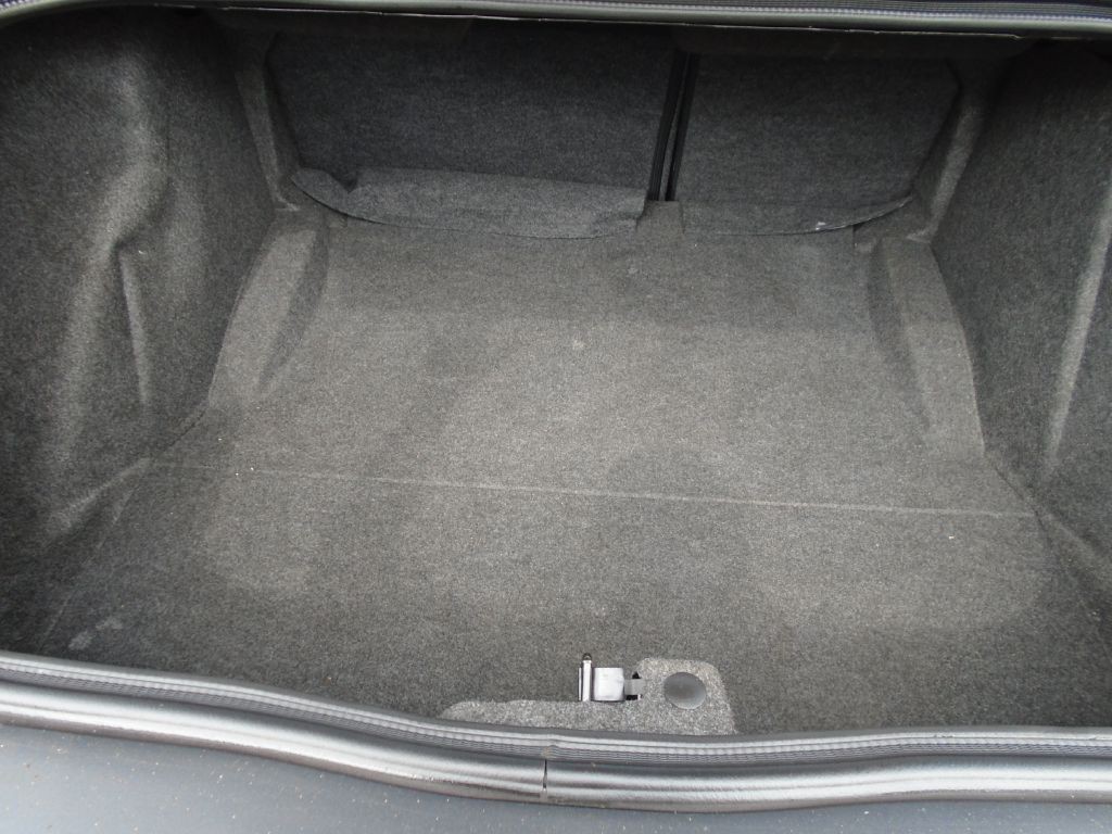 2016 Dodge Challenger Image 18